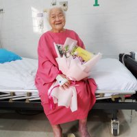 gay-lien-mau-chuyen-xuong-dui-03