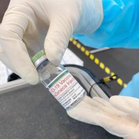 ito-phu-nhuan-tham-gia-tiem-vac-xin-02