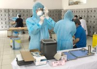 ito-tan-binh-tham-gia-tiem-vac-xin-02