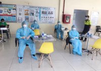 ito-tan-binh-tham-gia-tiem-vac-xin-05