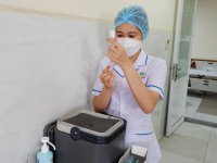 tiem-vac-xin-cho-nhan-vien-04