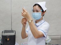 tiem-vac-xin-cho-nhan-vien-09