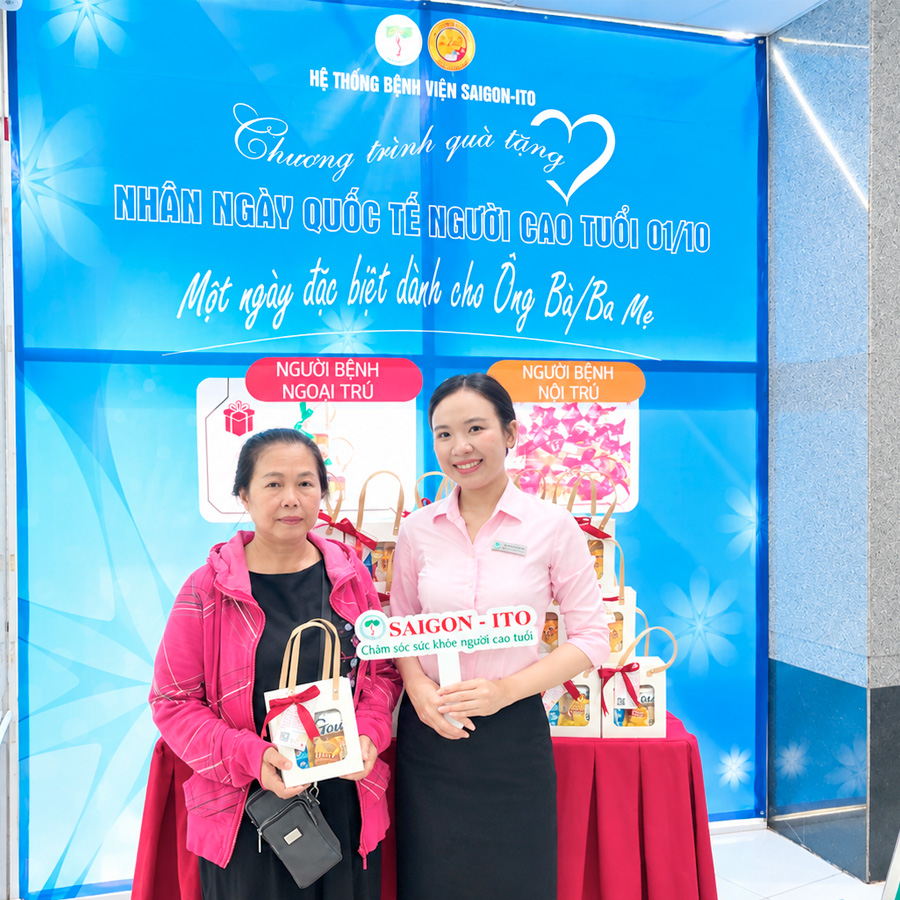 NGÀY QUỐC TẾ NGƯỜI CAO TUỔI 01/10 – NIỀM VUI ẤM ÁP TẠI HỆ THỐNG BỆNH VIỆN SAIGON-ITO 3 NGUOI CAO TUOI NGOAI TRU 05